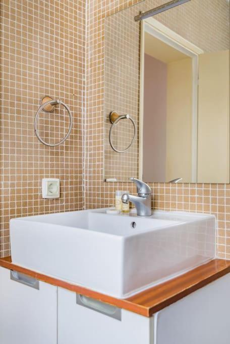 1Br @ Downtown Lisbon Chiado Apartment Exterior photo